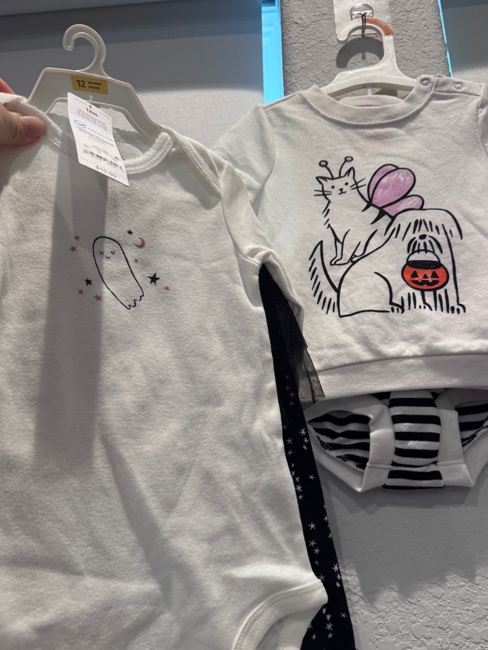 11$ for both! Halloween baby girls outfit sz 12 months - selling as a set